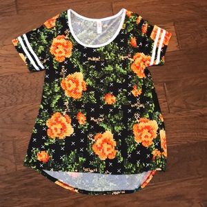 LuLaRoe classic tee